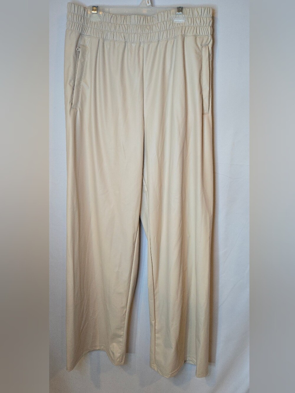 NWT AE Offline By Aerie Luxe Vegan Leather Elastic-Waist Wide Leg Pants Cream M